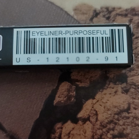 Moodstruck Precision Pencil Eyeliner - Picture 4 of 4